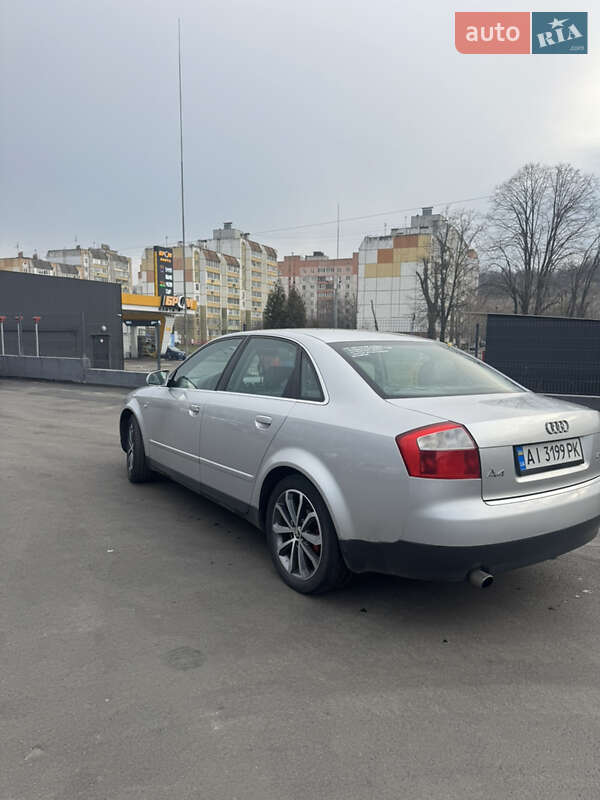 Седан Audi A4 2000 в Обухове