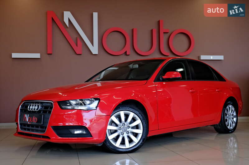 Седан Audi A4 2014 в Одесі