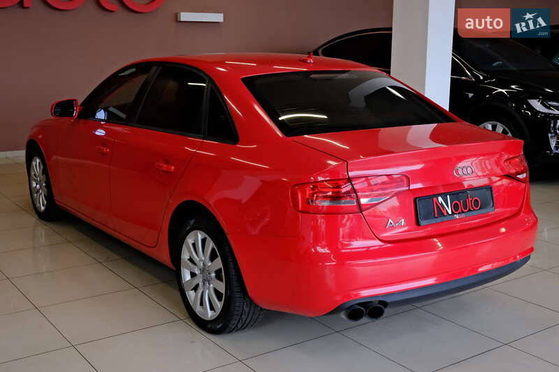 Седан Audi A4 2014 в Одесі