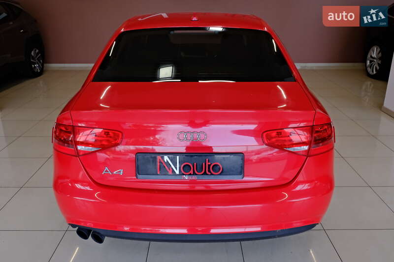 Седан Audi A4 2014 в Одесі