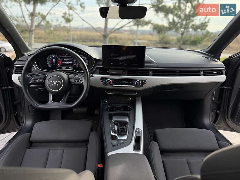 Универсал Audi A4 2019 в Львове