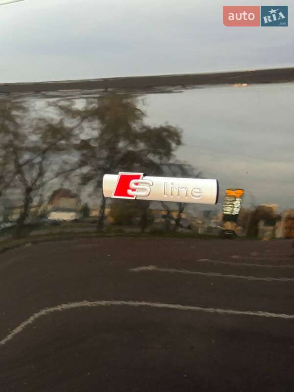 Седан Audi A4 2015 в Киеве