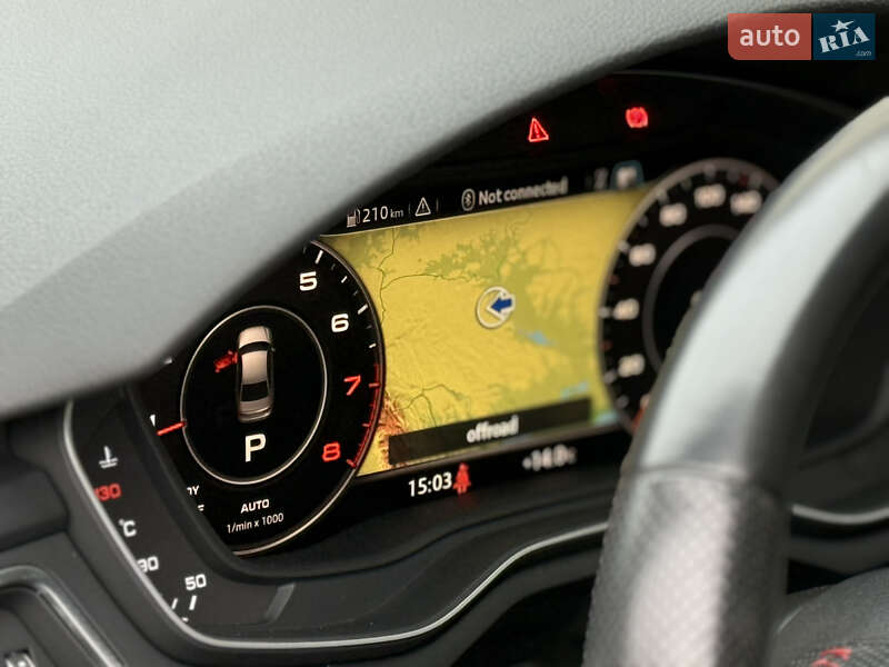 Седан Audi A4 2018 в Ирпене