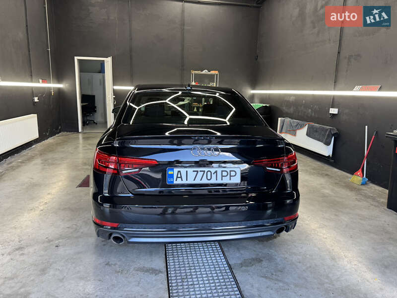 Седан Audi A4 2016 в Киеве