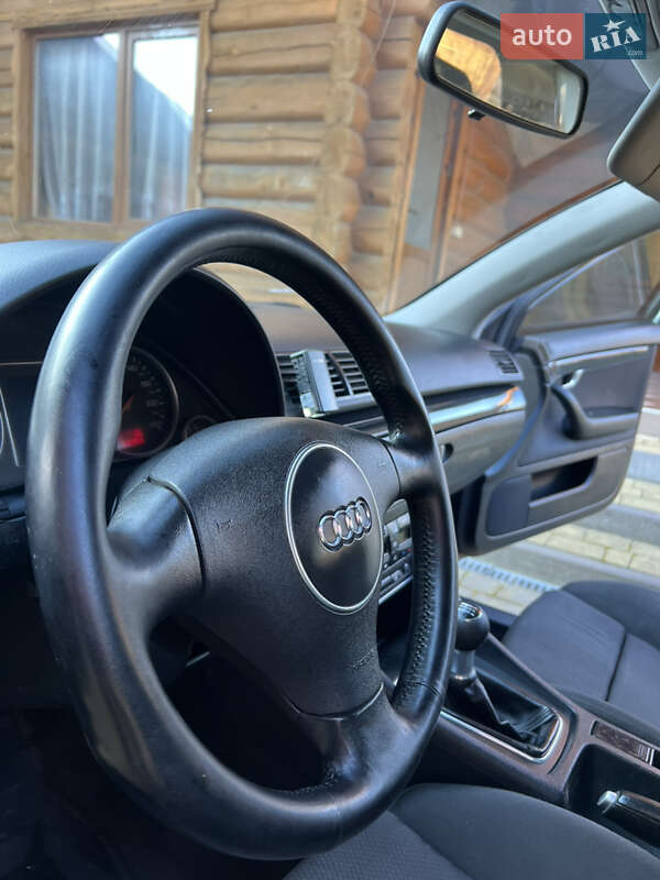 Универсал Audi A4 2002 в Львове