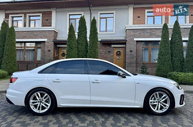 Седан Audi A4 2022 в Дніпрі