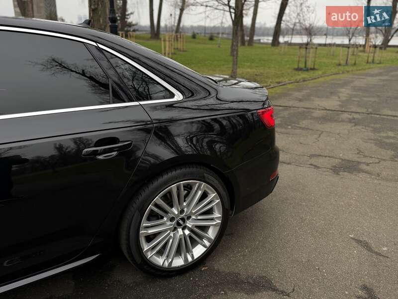 Седан Audi A4 2016 в Киеве