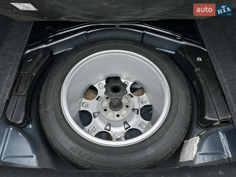 Седан Audi A4 2003 в Сарнах