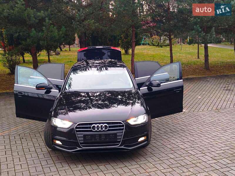 Седан Audi A4 2013 в Дрогобыче