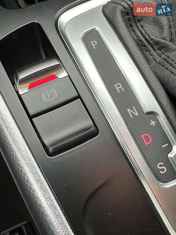 Седан Audi A4 2011 в Одессе