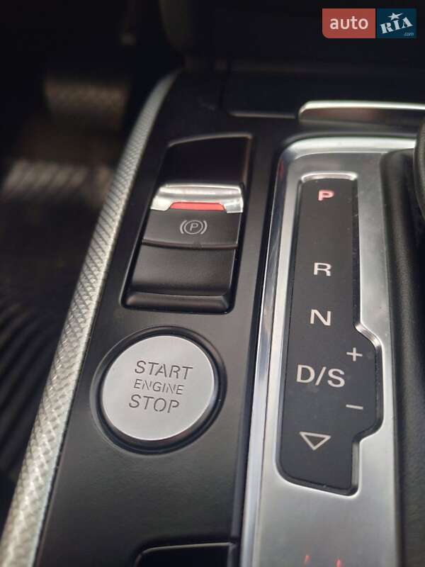 Седан Audi A4 2013 в Дрогобыче