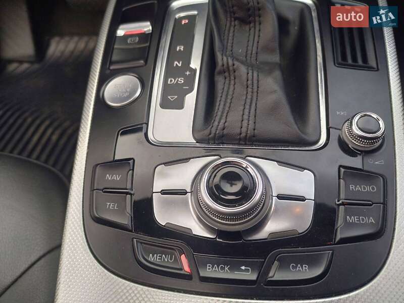 Седан Audi A4 2013 в Дрогобыче