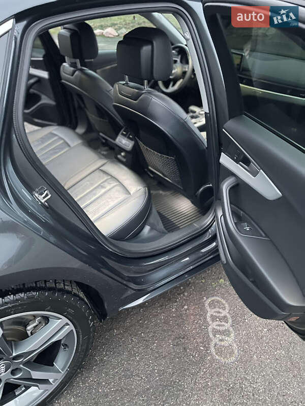 Седан Audi A4 2017 в Кривому Розі