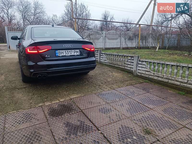 Седан Audi A4 2015 в Запорожье