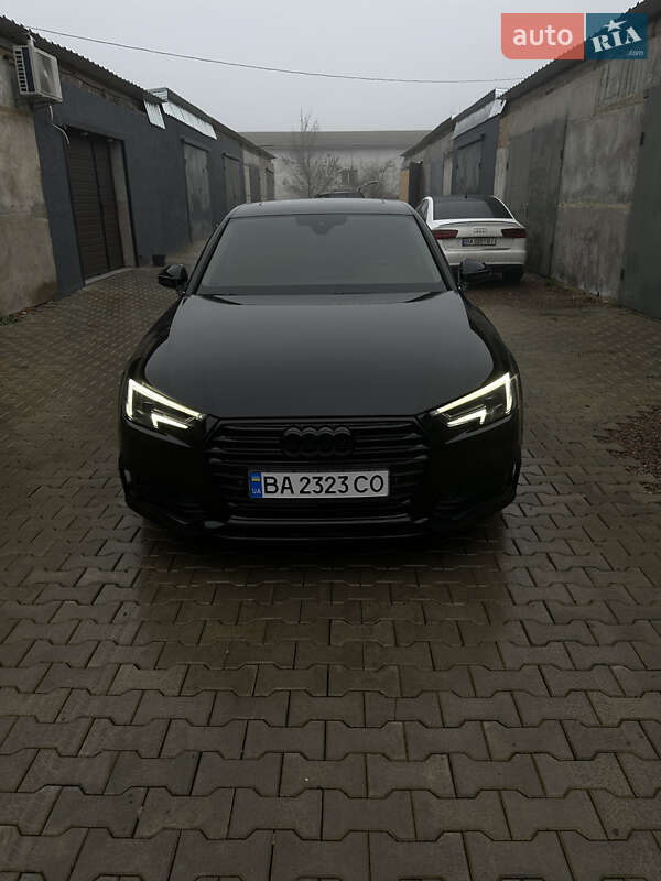 Седан Audi A4 2016 в Долинской
