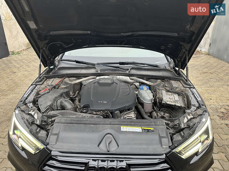 Седан Audi A4 2016 в Долинской
