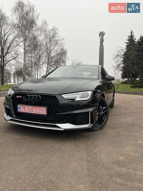 Седан Audi A4 2017 в Житомирі