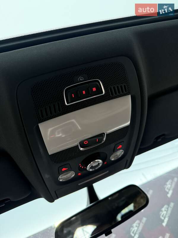 Седан Audi A4 2012 в Сумах