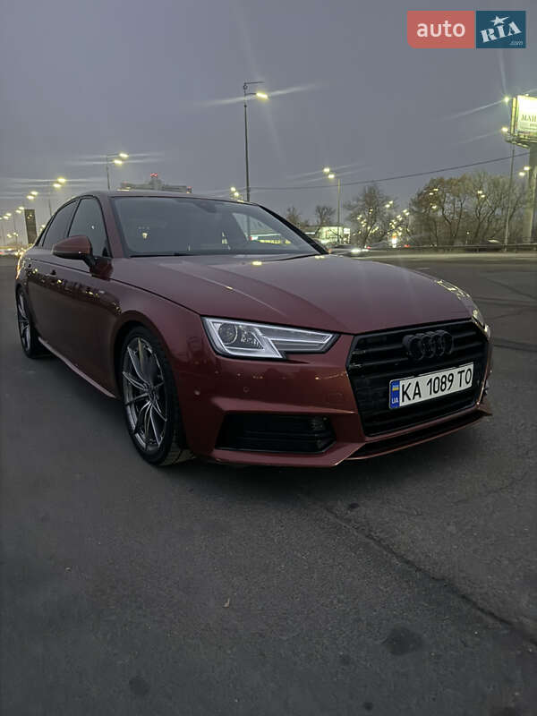 Седан Audi A4 2017 в Киеве