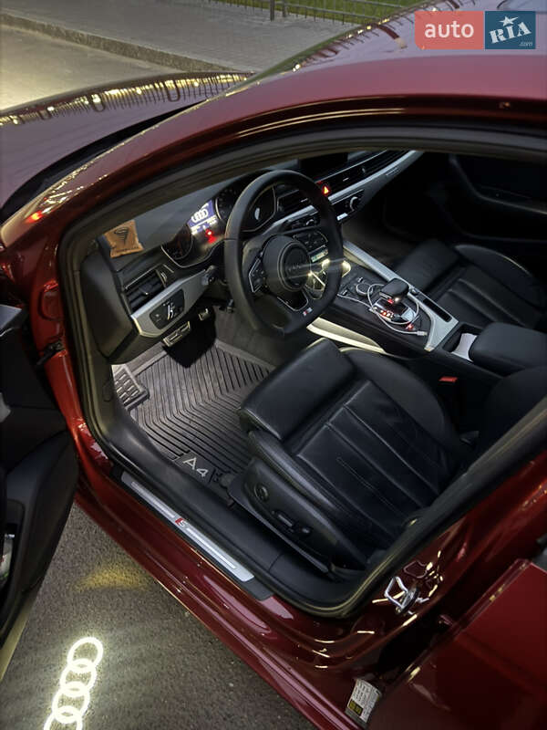 Седан Audi A4 2017 в Киеве