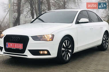 Седан Audi A4 2014 в Виннице