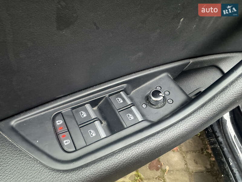 Седан Audi A4 2020 в Львове