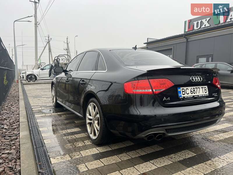Седан Audi A4 2011 в Львове