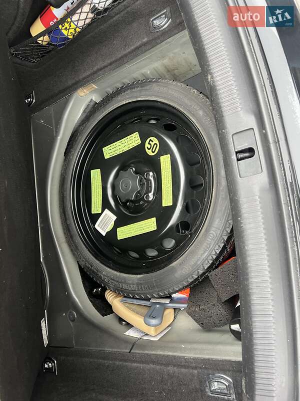 Седан Audi A4 2011 в Львове