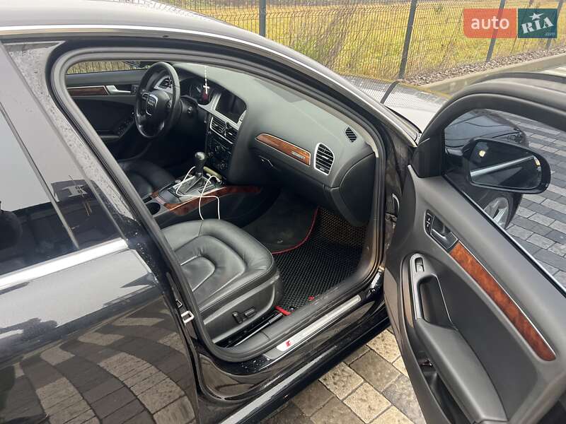 Седан Audi A4 2011 в Львове