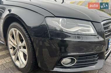 Седан Audi A4 2011 в Львове