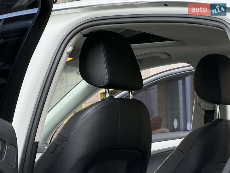 Седан Audi A4 2011 в Одесі