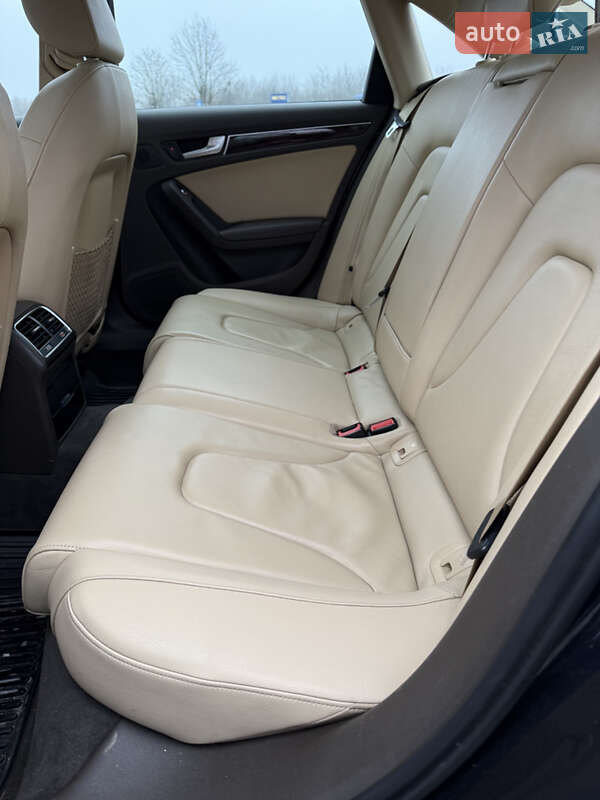 Седан Audi A4 2014 в Гайсине