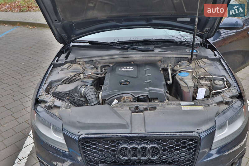 Седан Audi A4 2011 в Львове