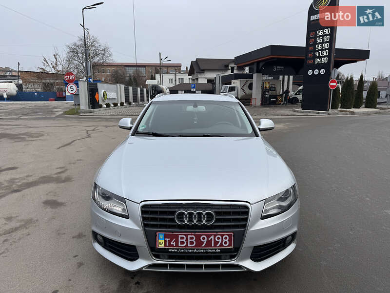 Универсал Audi A4 2009 в Староконстантинове