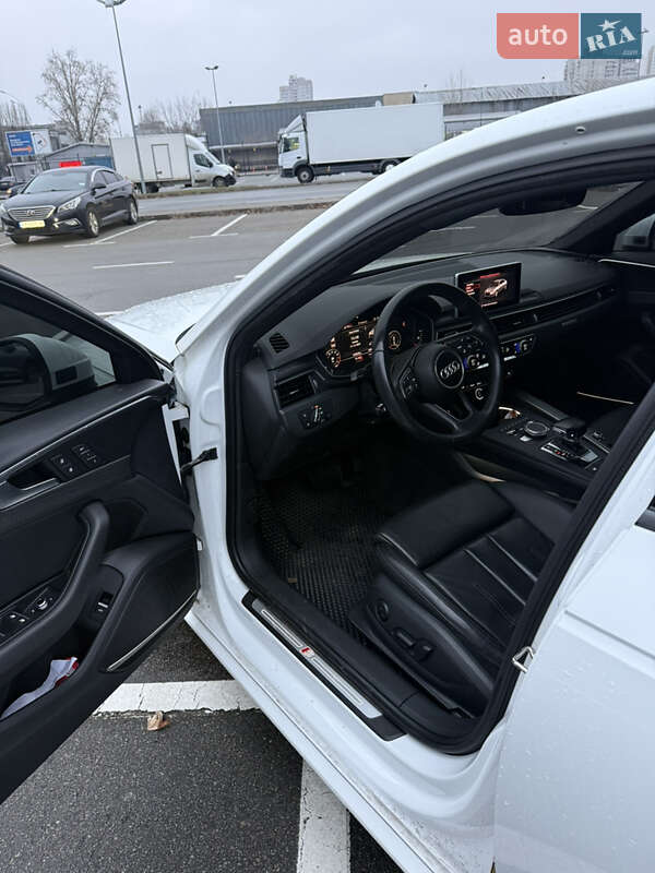 Седан Audi A4 2017 в Киеве