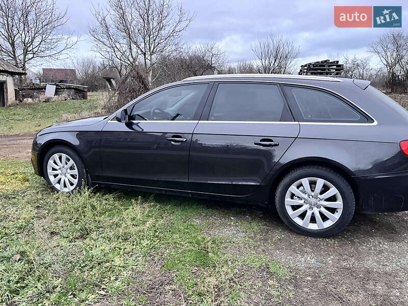 Седан Audi A4 2011 в Білій Церкві