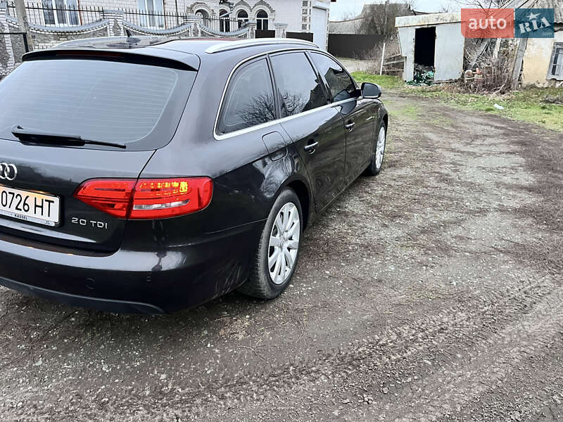Седан Audi A4 2011 в Білій Церкві