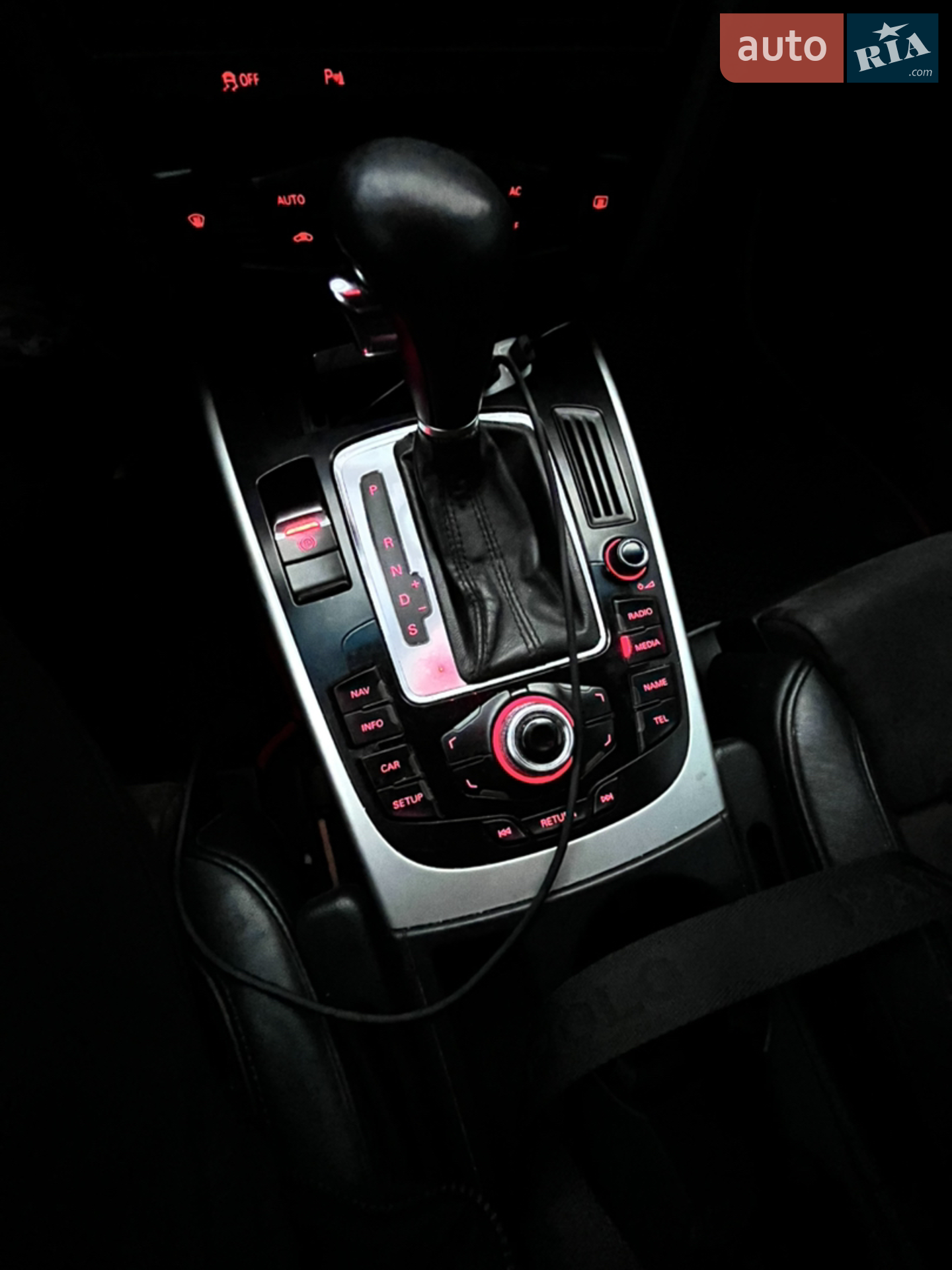 2011 Audi A4 - мініатюра 30