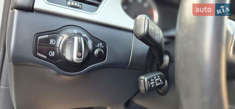 Седан Audi A4 2010 в Дубно