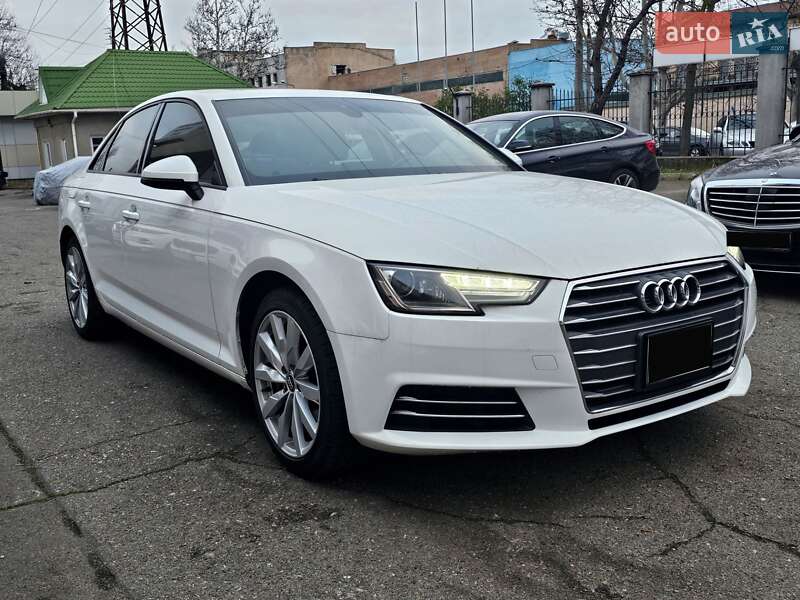 Седан Audi A4 2016 в Одессе