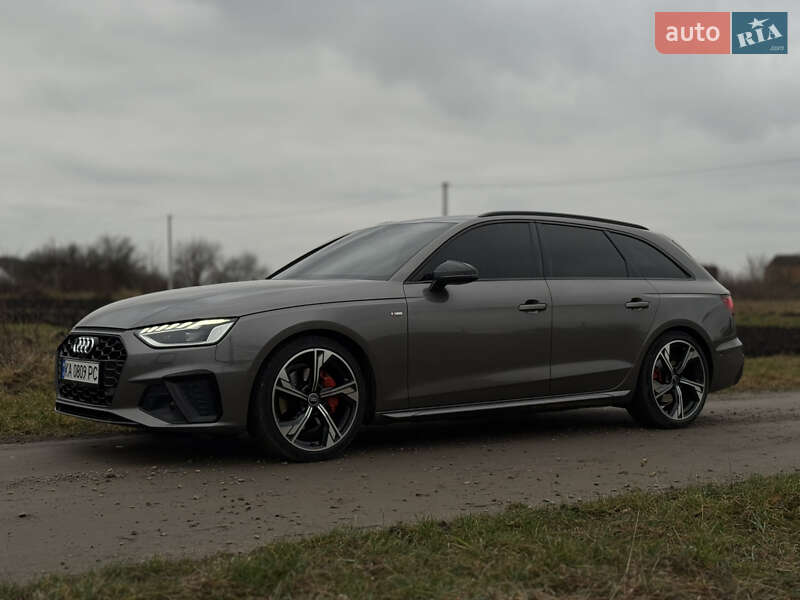 Универсал Audi A4 2021 в Киеве