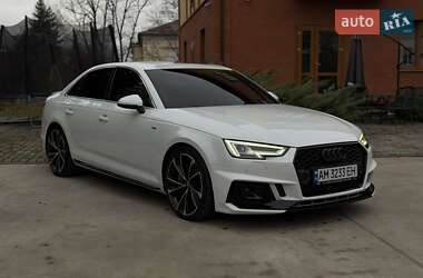 Седан Audi A4 2015 в Коростене
