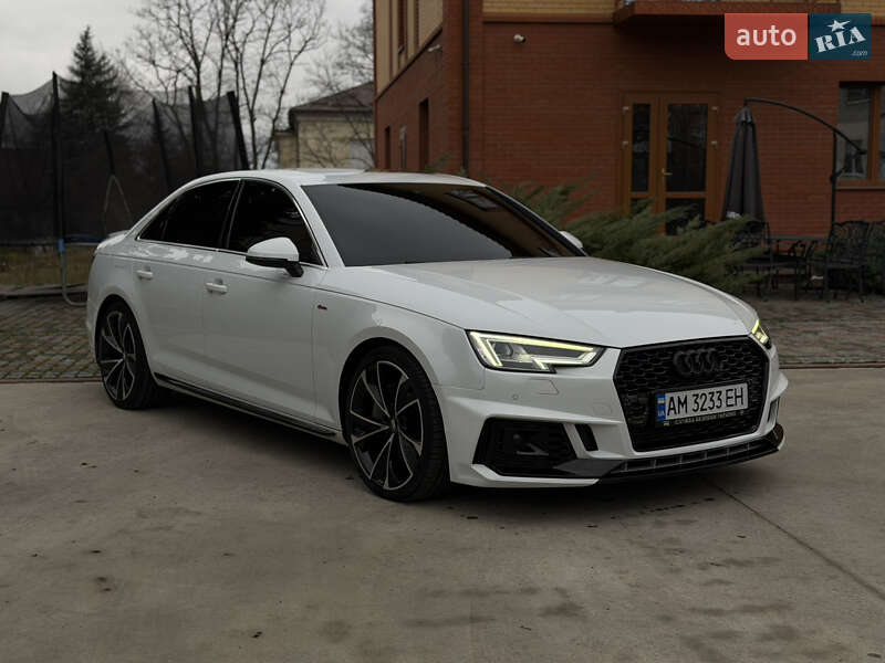 Audi A4 2015
