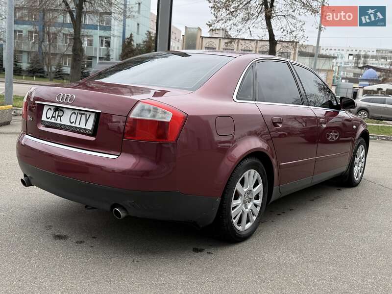 Седан Audi A4 2001 в Киеве