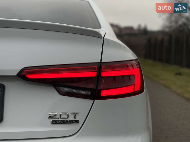 Седан Audi A4 2016 в Львове