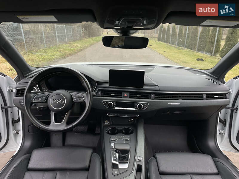 Седан Audi A4 2016 в Львове