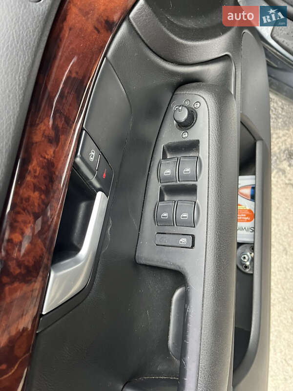 Седан Audi A4 2004 в Днепре