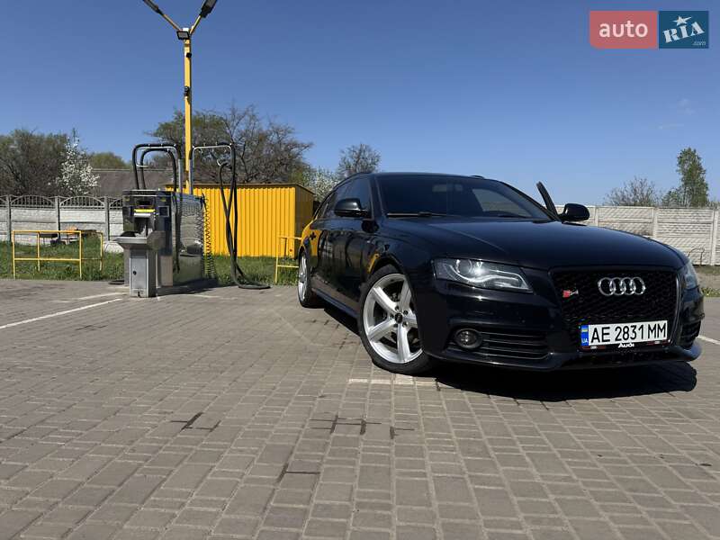 Универсал Audi A4 2009 в Львове