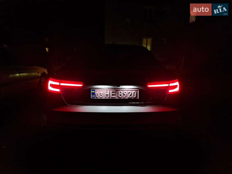Седан Audi A4 2017 в Нововолинську