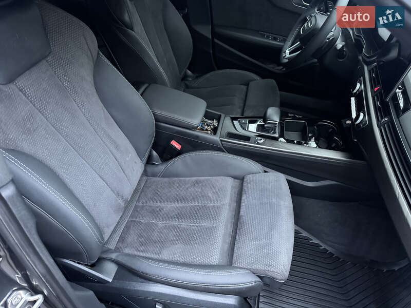Седан Audi A4 2020 в Києві